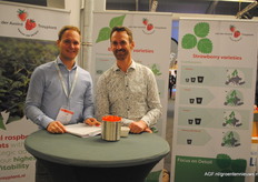 Van der Avoird Trayplant met Robin Stolk en Peter van der Avoird. Staat je goed die baard Peter☺